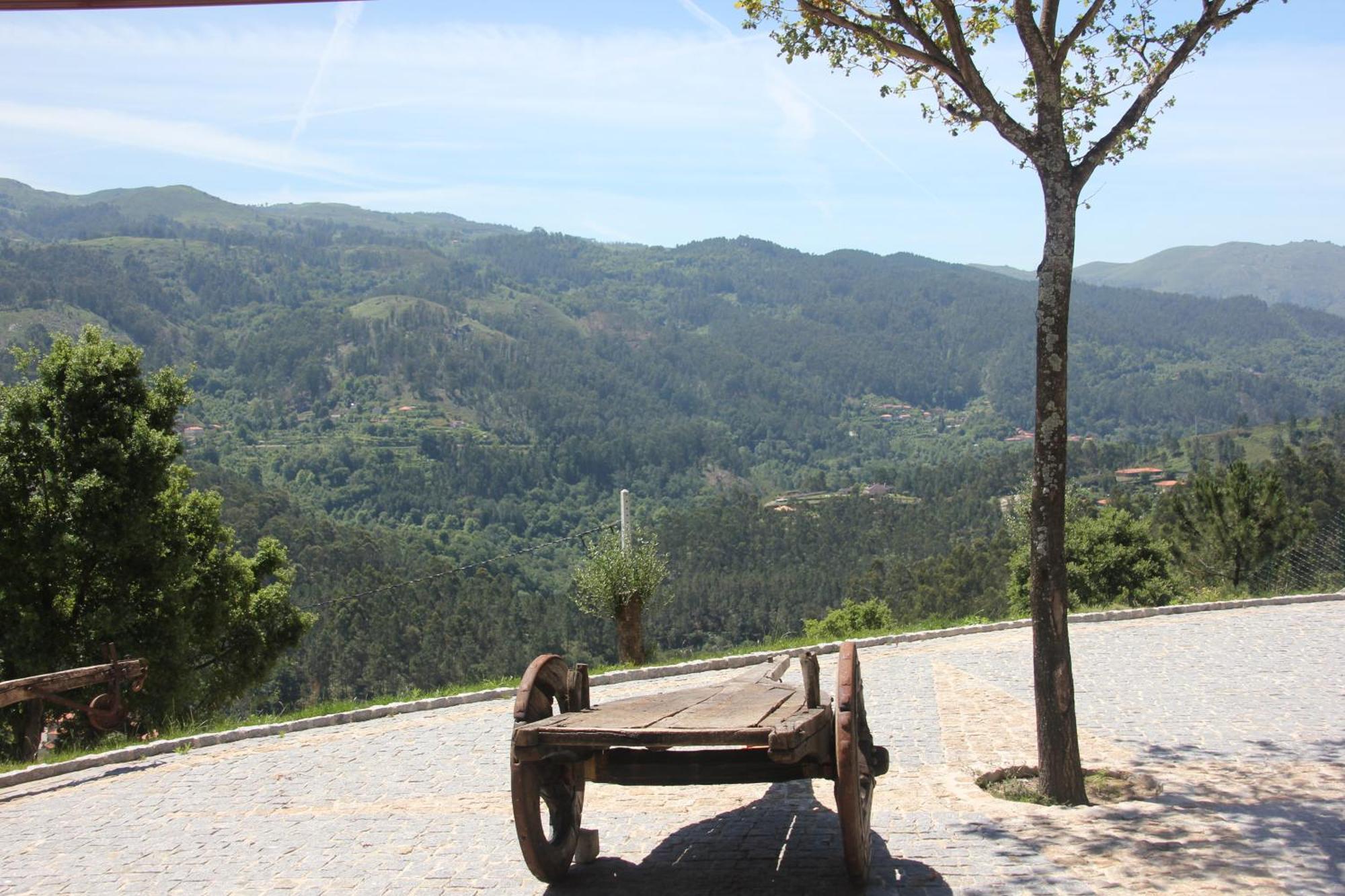 Encostas Da Torre Konuk evi Terras de Bouro Dış mekan fotoğraf