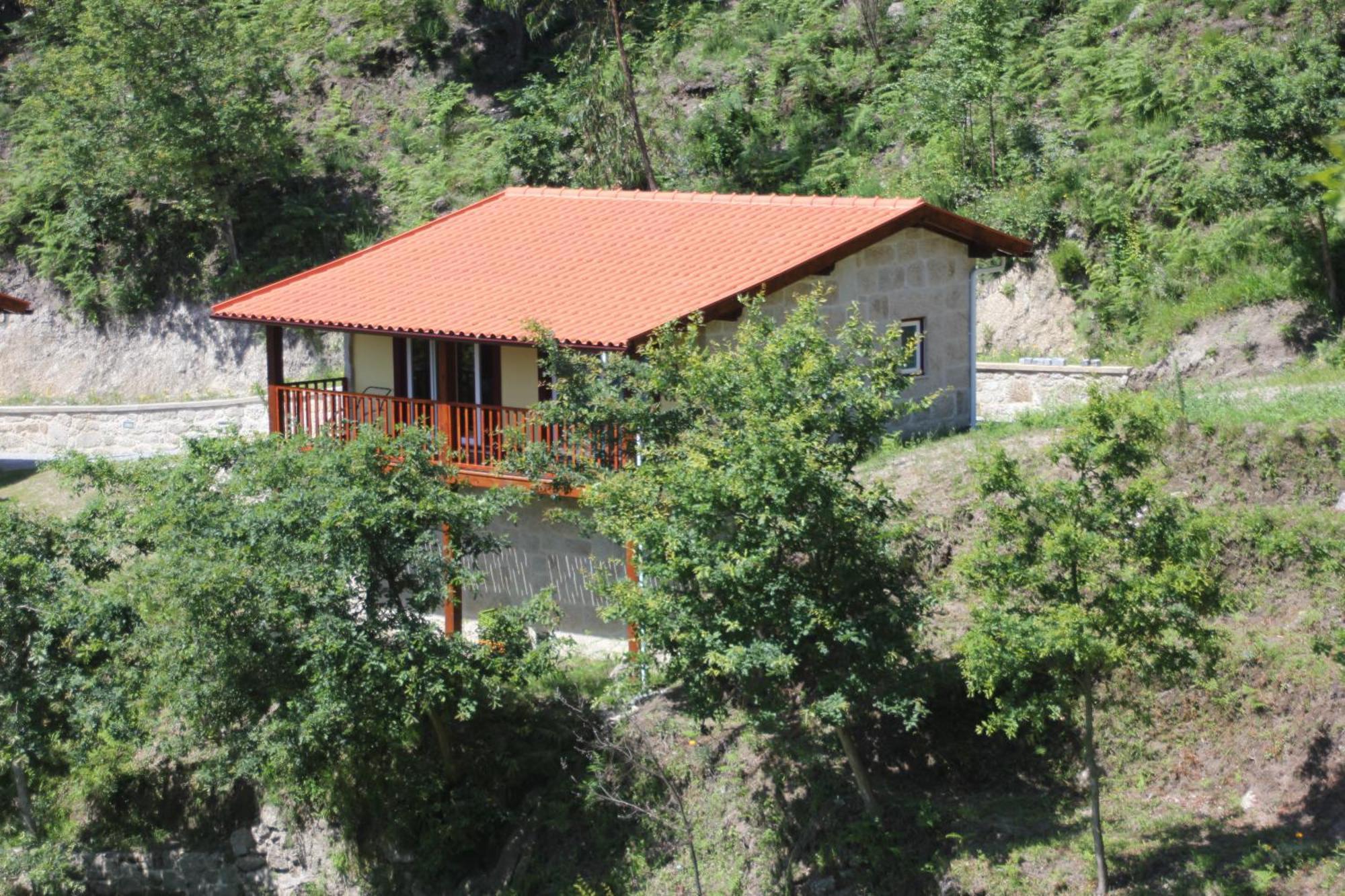Encostas Da Torre Konuk evi Terras de Bouro Dış mekan fotoğraf