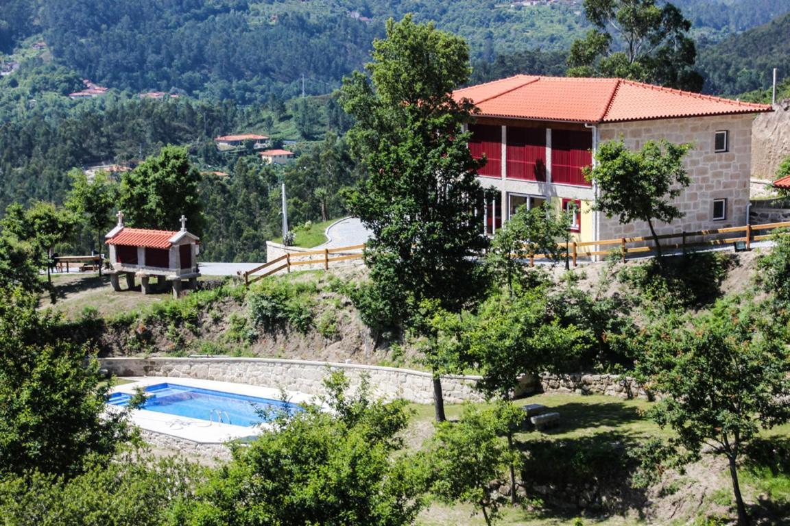Encostas Da Torre Konuk evi Terras de Bouro Dış mekan fotoğraf